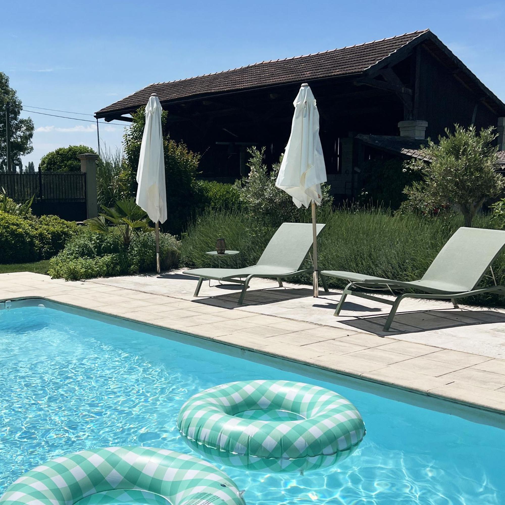 Gite - La Clochette Lugon et l’Ile du Carney Exteriör bild